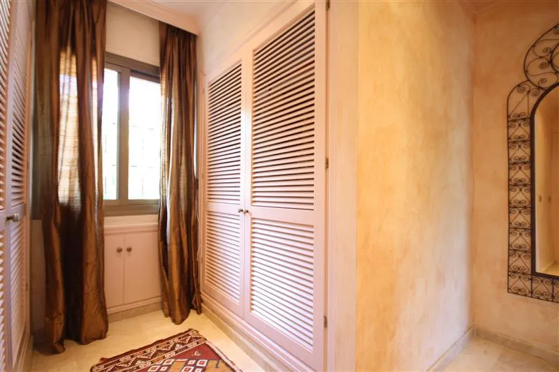 6e787d23-6ed5-47c4-9bd4-28a9ba44aef5