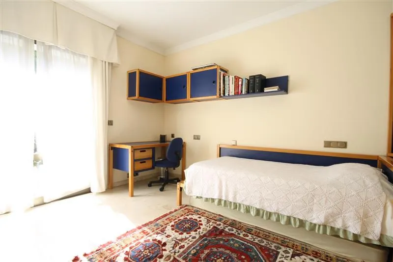 b027b173-d1bd-4553-bce9-55feddc32cfe