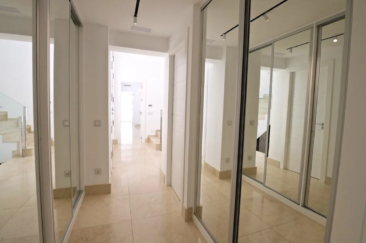 4b1c905d-30be-4976-9f05-546d6c04d4ac