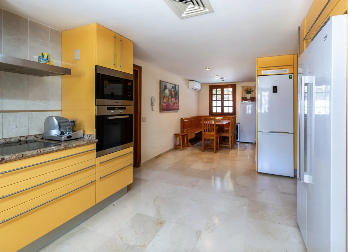 308c69f7-43dd-4441-97a4-7b7b9a2b8a60