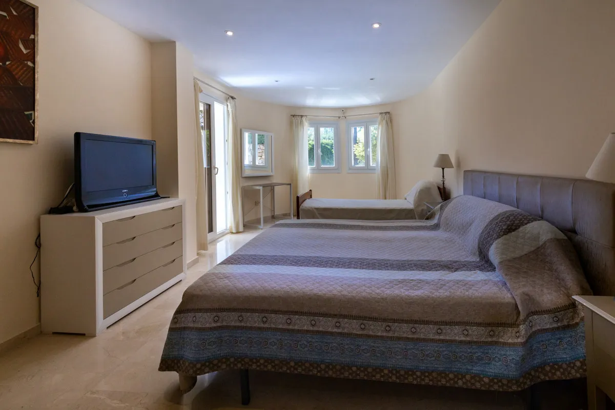 9261ba59-a9d6-4d94-a0f3-d188667777c1