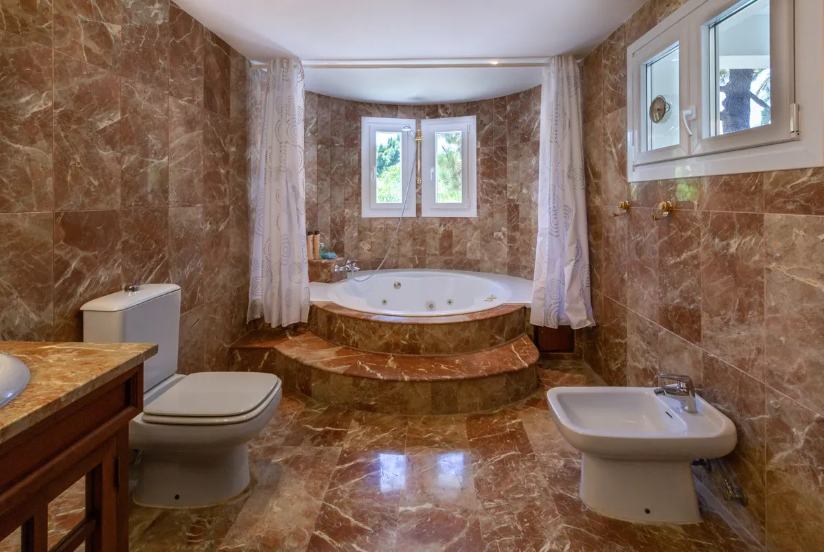 9db4c48d-c11b-47fd-ad6a-8298da65500c