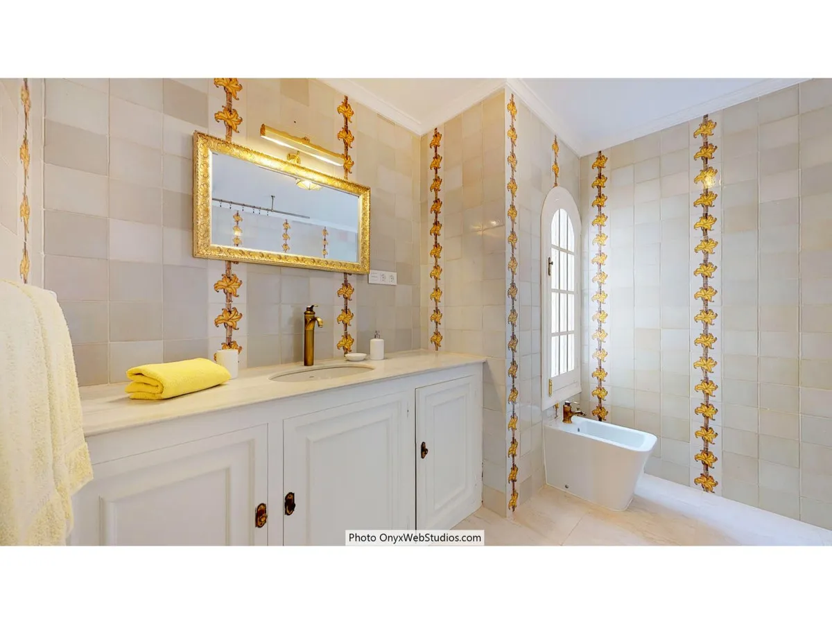 13d6f8bc-6887-4165-b2d4-73a7695f80b8