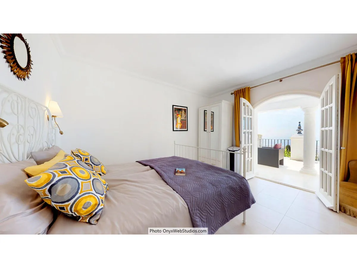 3e85078c-4631-47db-be17-93b60ba3d794