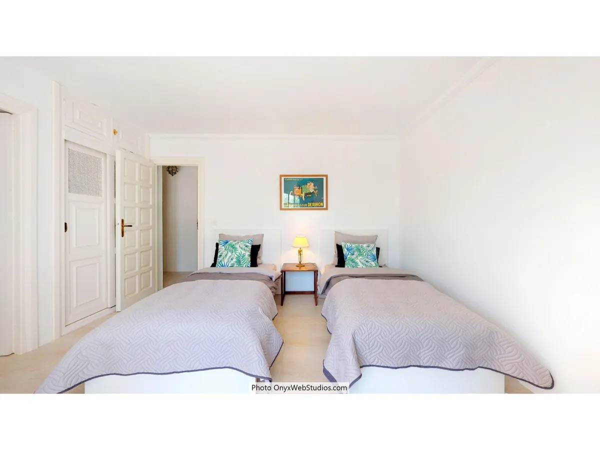 8e795fc7-e15f-411f-b298-01781a95106e