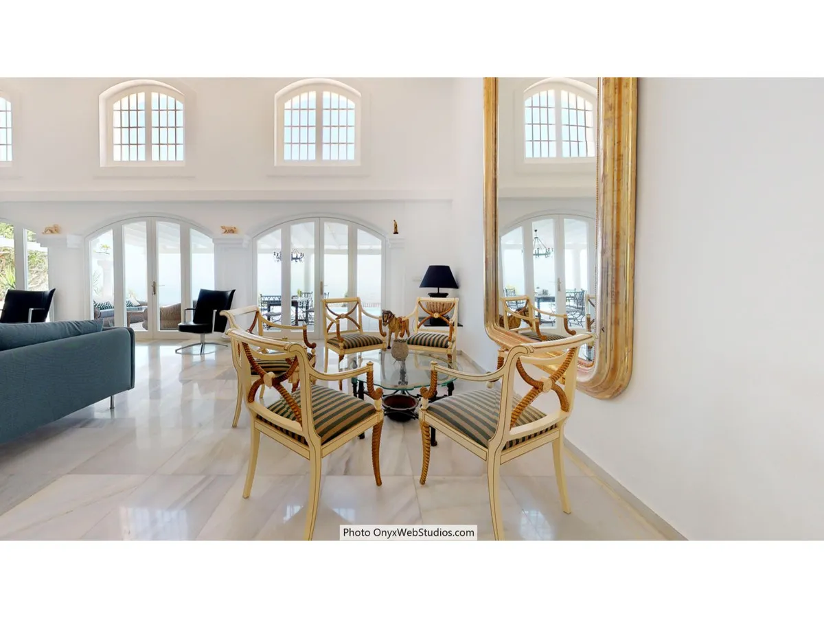 d28043aa-0290-45a0-8c13-c8f05b7189c6