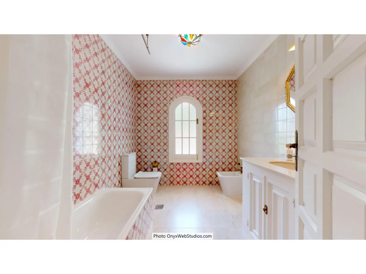 fbc1f7f9-0c36-47c3-858e-99536eccf5fc