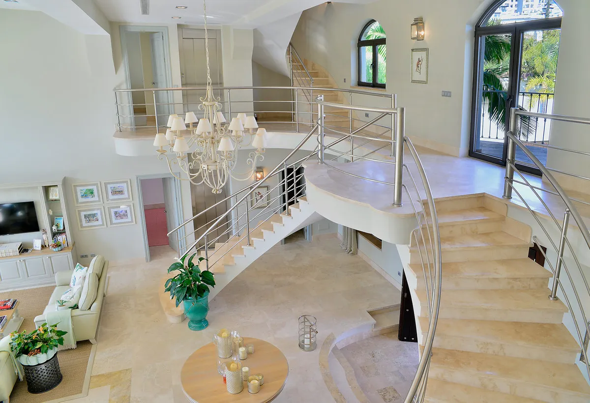 5a95058a-b22d-43c1-8bb9-79cb42e5c36e