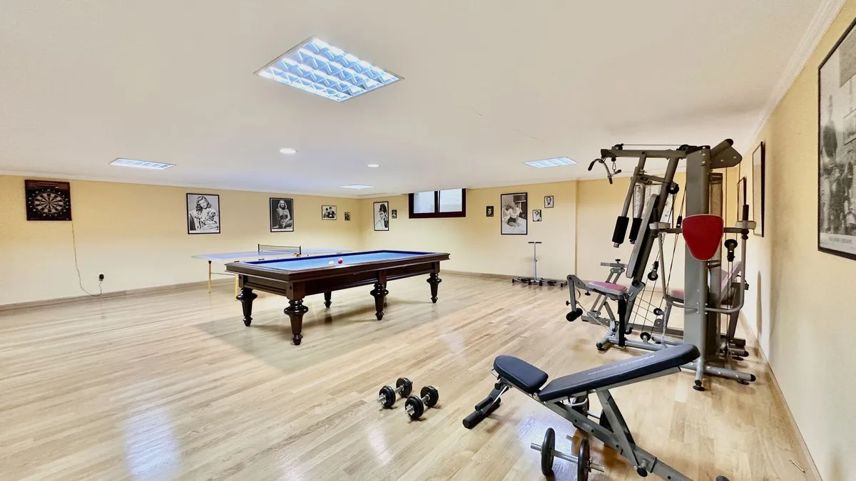 0eb3ddb7-2a99-4279-98f0-ef65c2e1545a