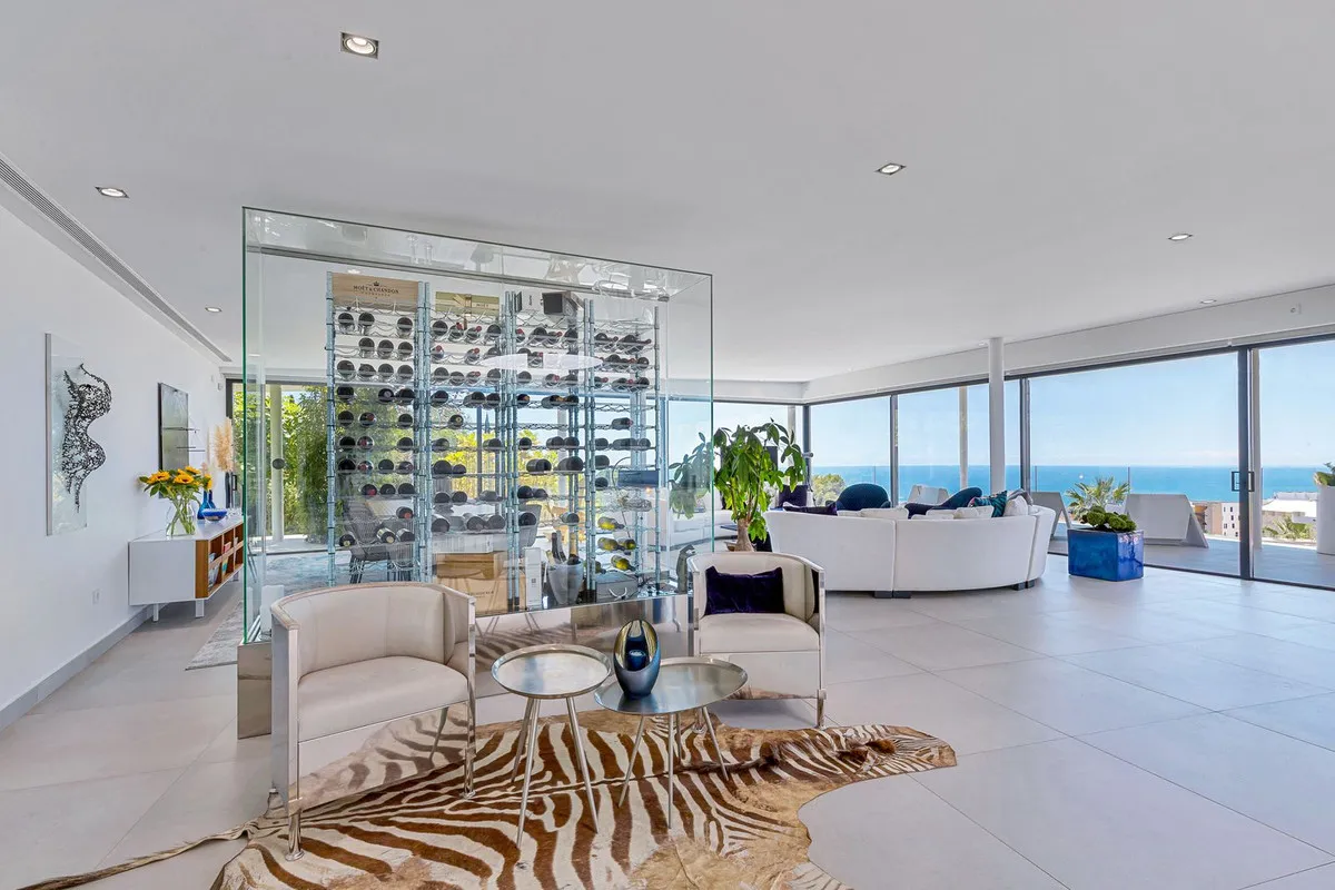 bb5ad200-c029-4bb3-a0ad-b3718b302eb4