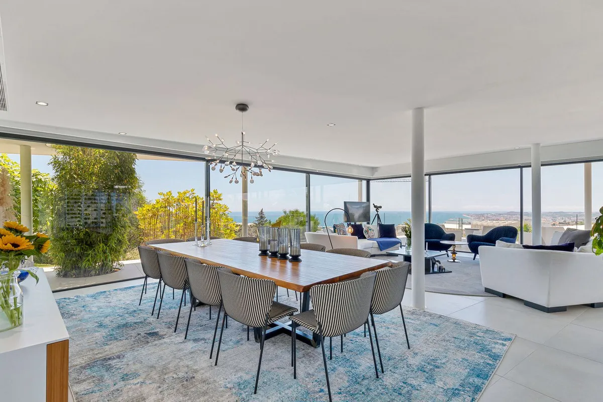 c305cb7f-3423-47d3-9a0f-9b6795630140