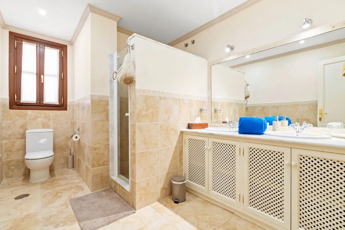 1f531ef6-845e-4584-9842-56081f73ab9b