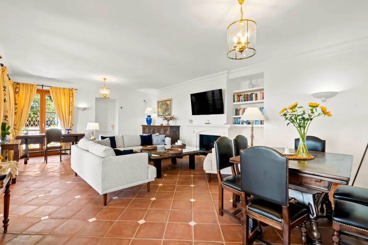 e115a826-2fd0-4c16-aef1-65894b48cdc1