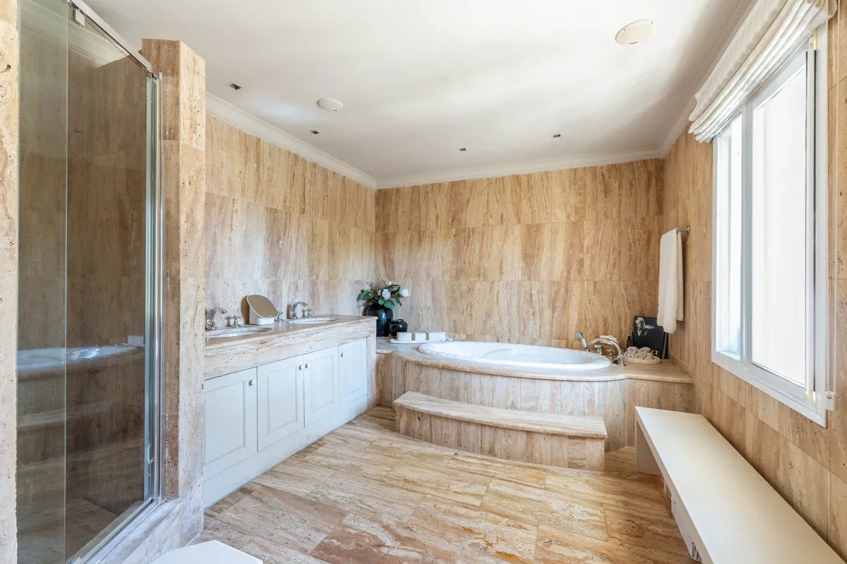 6f0c7a75-f65b-4e78-8d3b-13284a1fcd3f