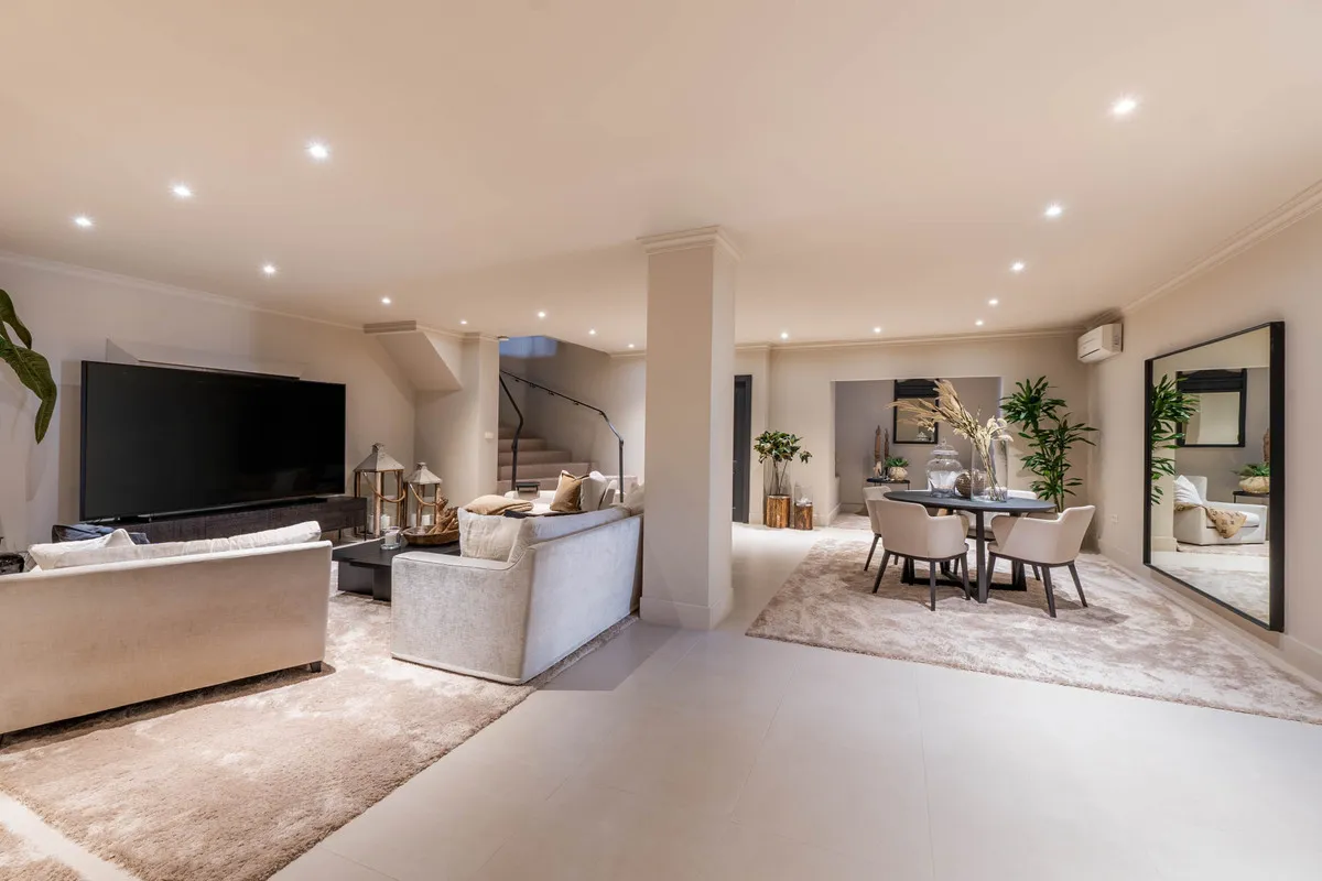 a9d88a15-b6ab-472b-94f0-6204cda80f0b