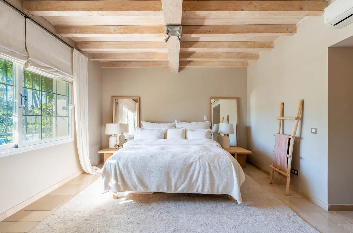 de8904a0-8fec-4541-b5a6-677c851a6dd7