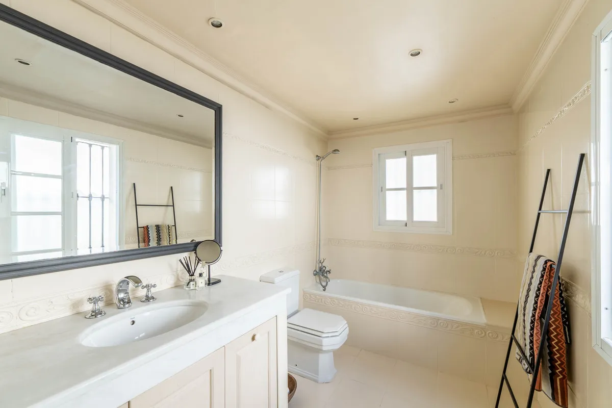 eec873e2-720f-4fd2-bba1-b0b9b8bc72a2