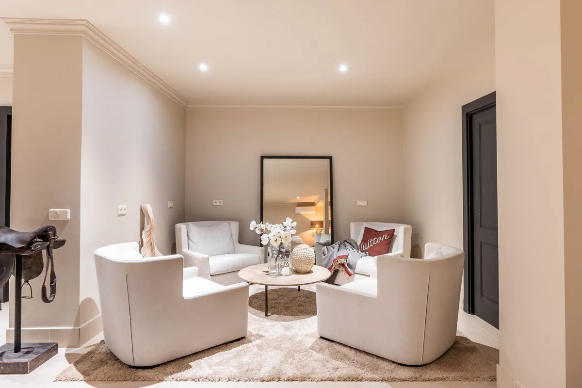 f50e6628-ab65-45ad-9b51-eba9f9668ef6