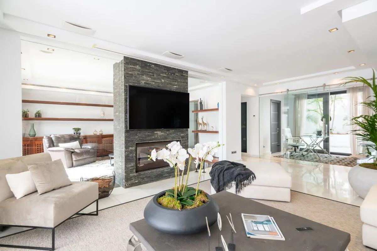 11deaed0-8fbe-4910-928a-000664ce3003