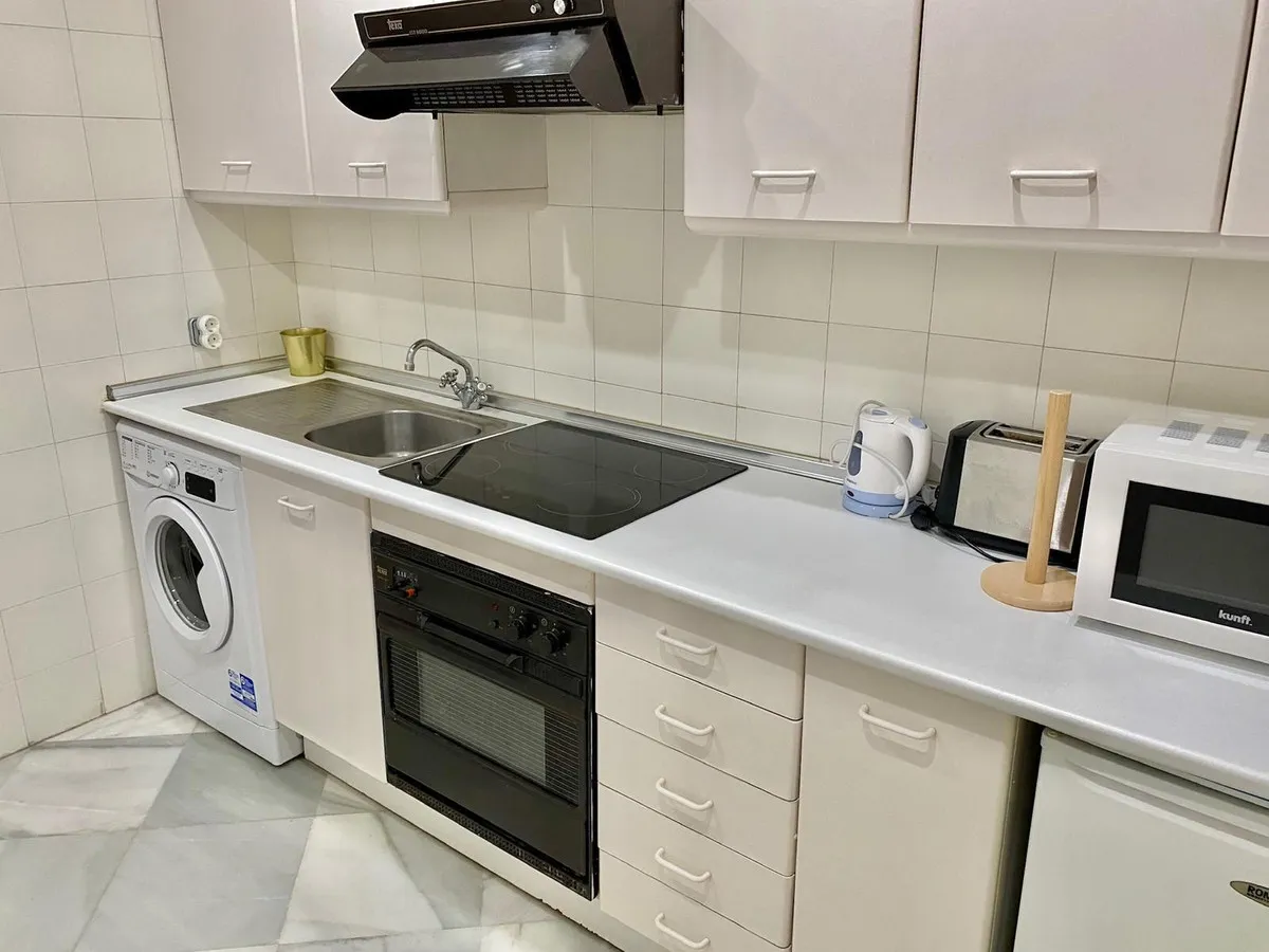 6076b826-553f-4711-9a36-bd7c1c45d8a1