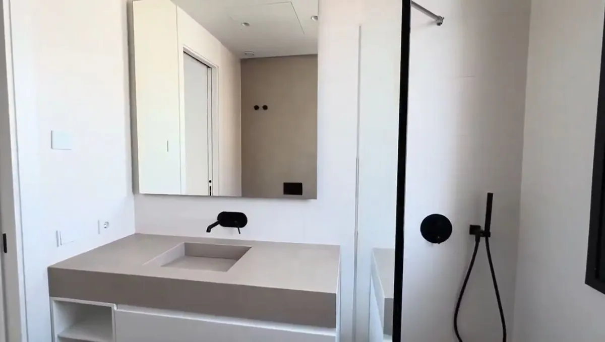 ab115b80-392b-4ec3-b96d-5b6b7d66030e