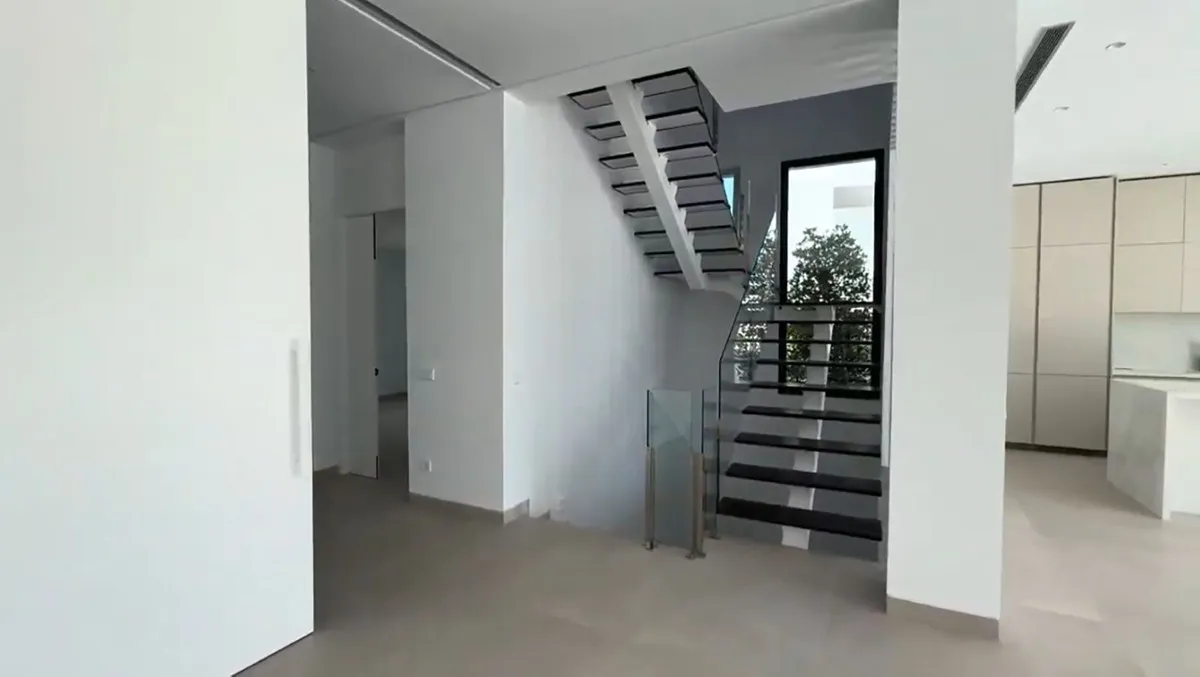 ea2a2b73-1ef7-4365-aa70-5390d86e625b