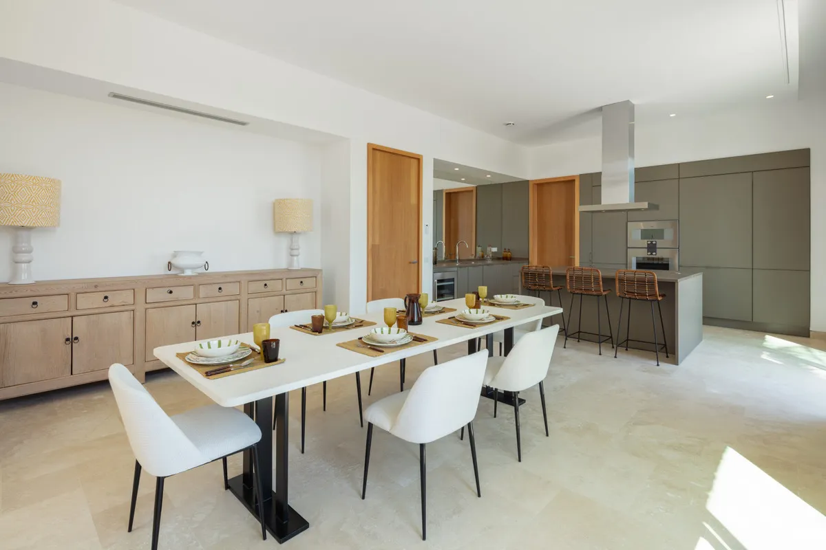 82520b3e-a48c-44b5-83b8-456e59e0a4d4