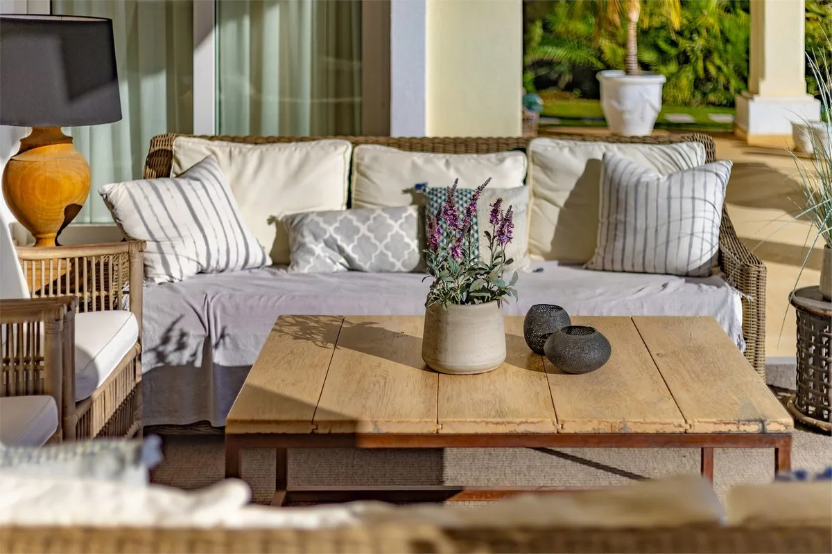 ae7c6f2d-1fb7-45f0-be07-03e8977286fd