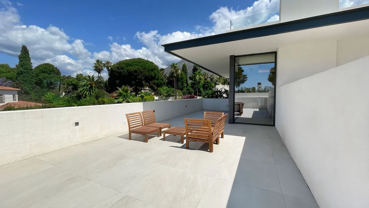 4e6ab17f-c58a-4066-ab85-c2a1d2c06e77