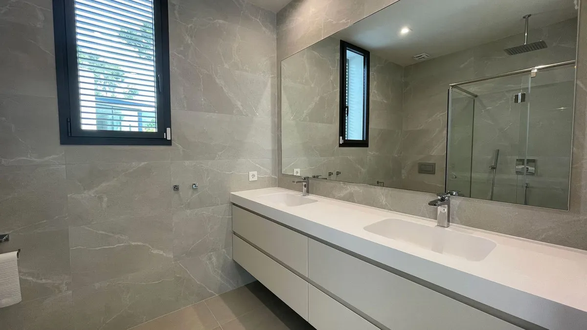 b569367e-7f02-4366-a43b-eafd0dfd528b