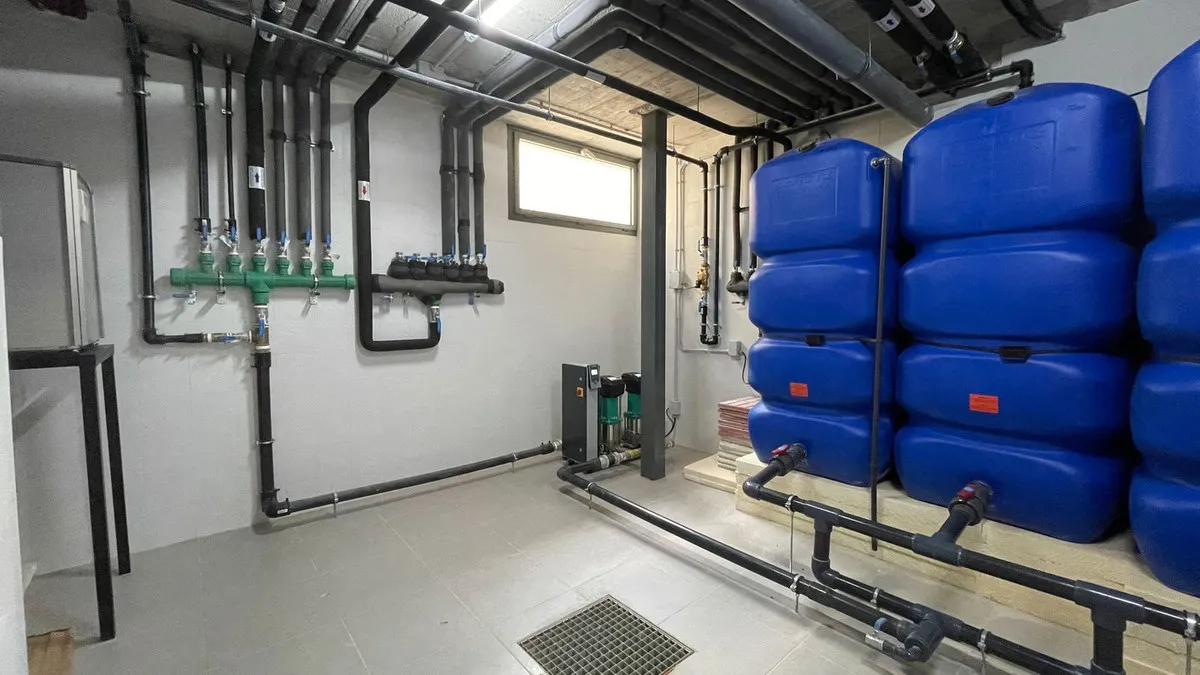 e14443a1-f266-431f-b82f-2e9fffc5c3b5