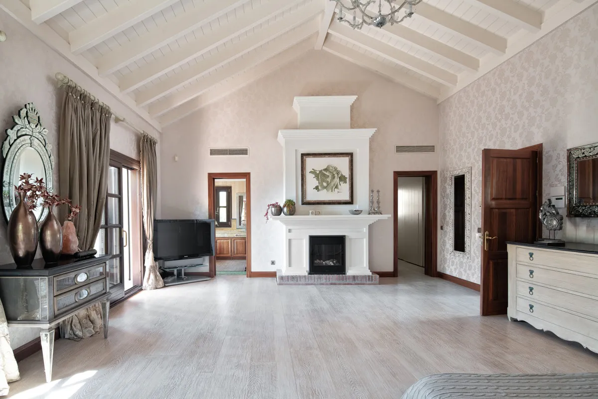 3ca3951b-cad0-4c97-b022-b13154047821