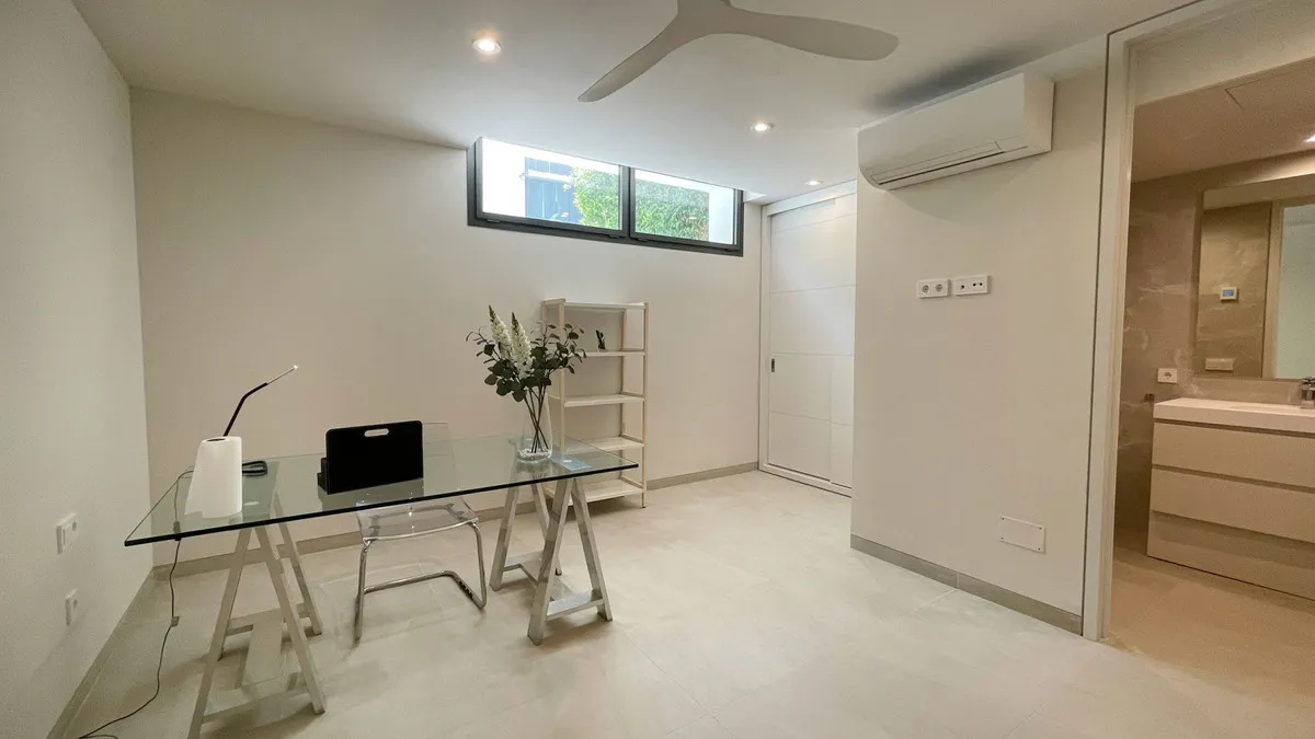 0b8df062-1e26-4f02-9c25-6e0806f20648