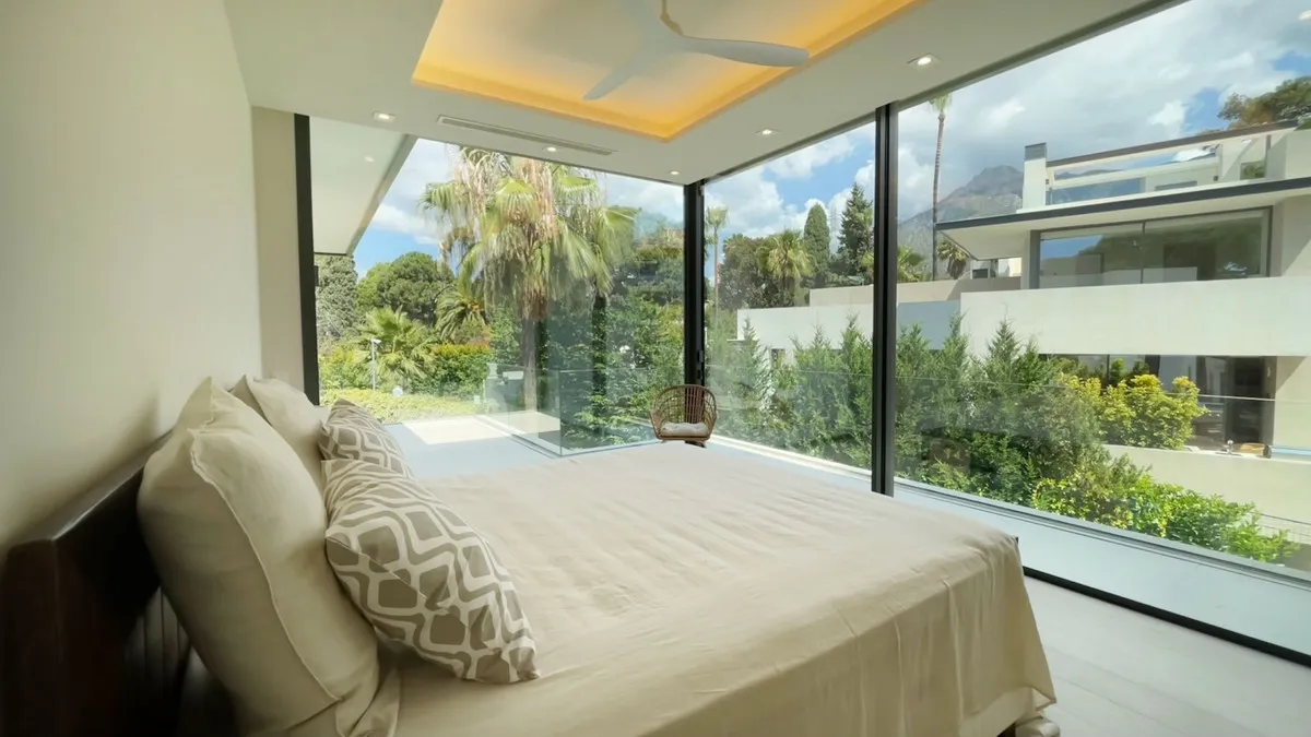 25188efb-9c58-4e52-8a5d-2acf69bda98d