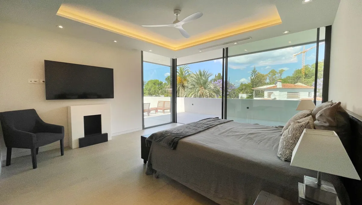 78cb68f5-cb6d-445a-8acd-de8122fce8b5