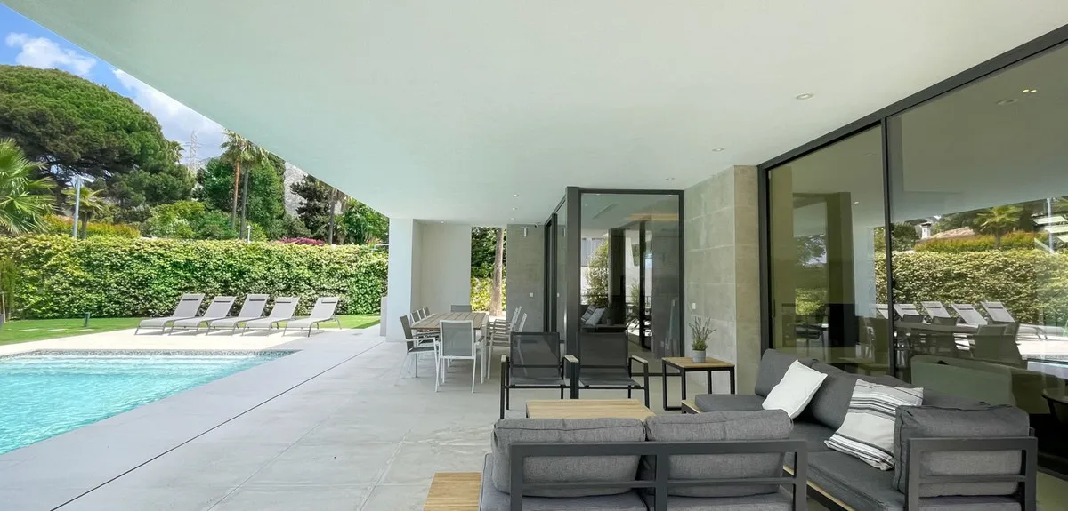 f2bc7f92-9d26-40b1-915d-4d0ed988a19b