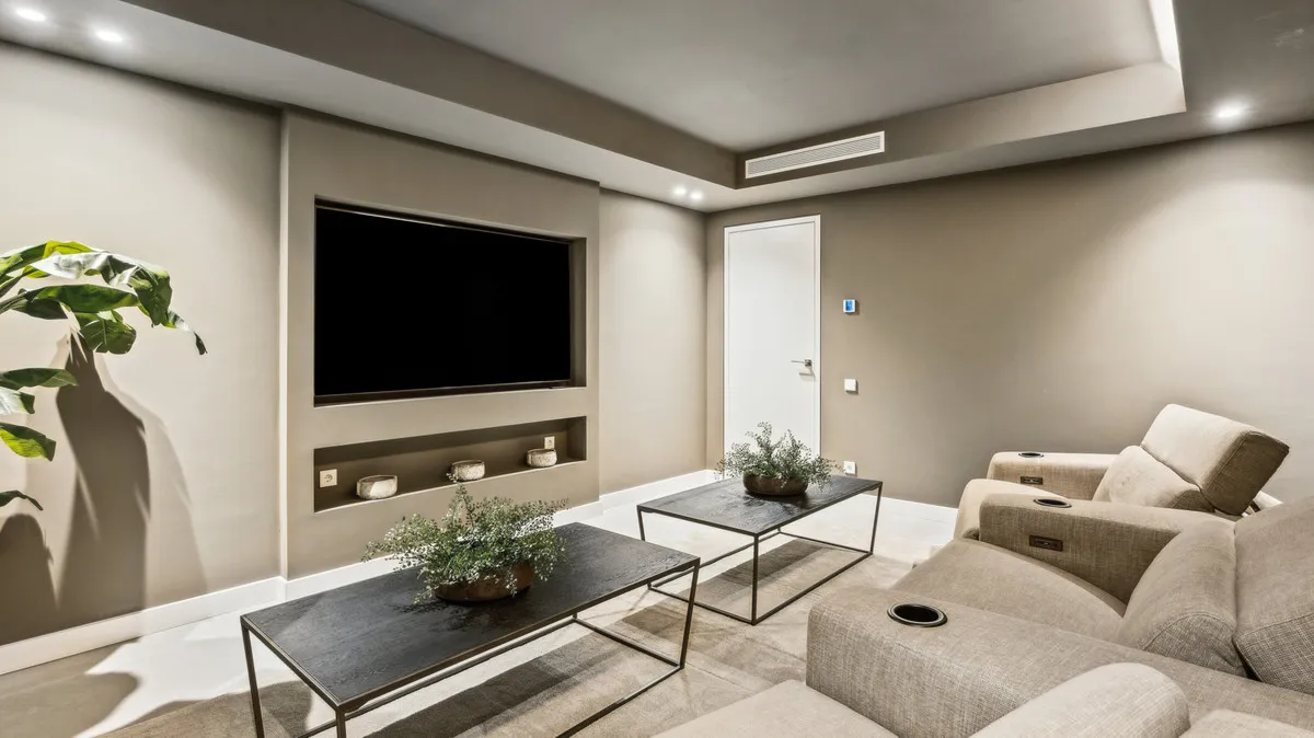 74a95c57-8ec4-46ed-897e-3170d1beb5a2