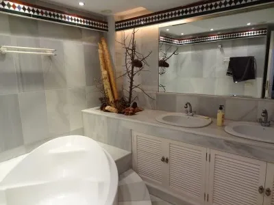 d8b4bfaf-9d09-4696-8aec-407094ec5428