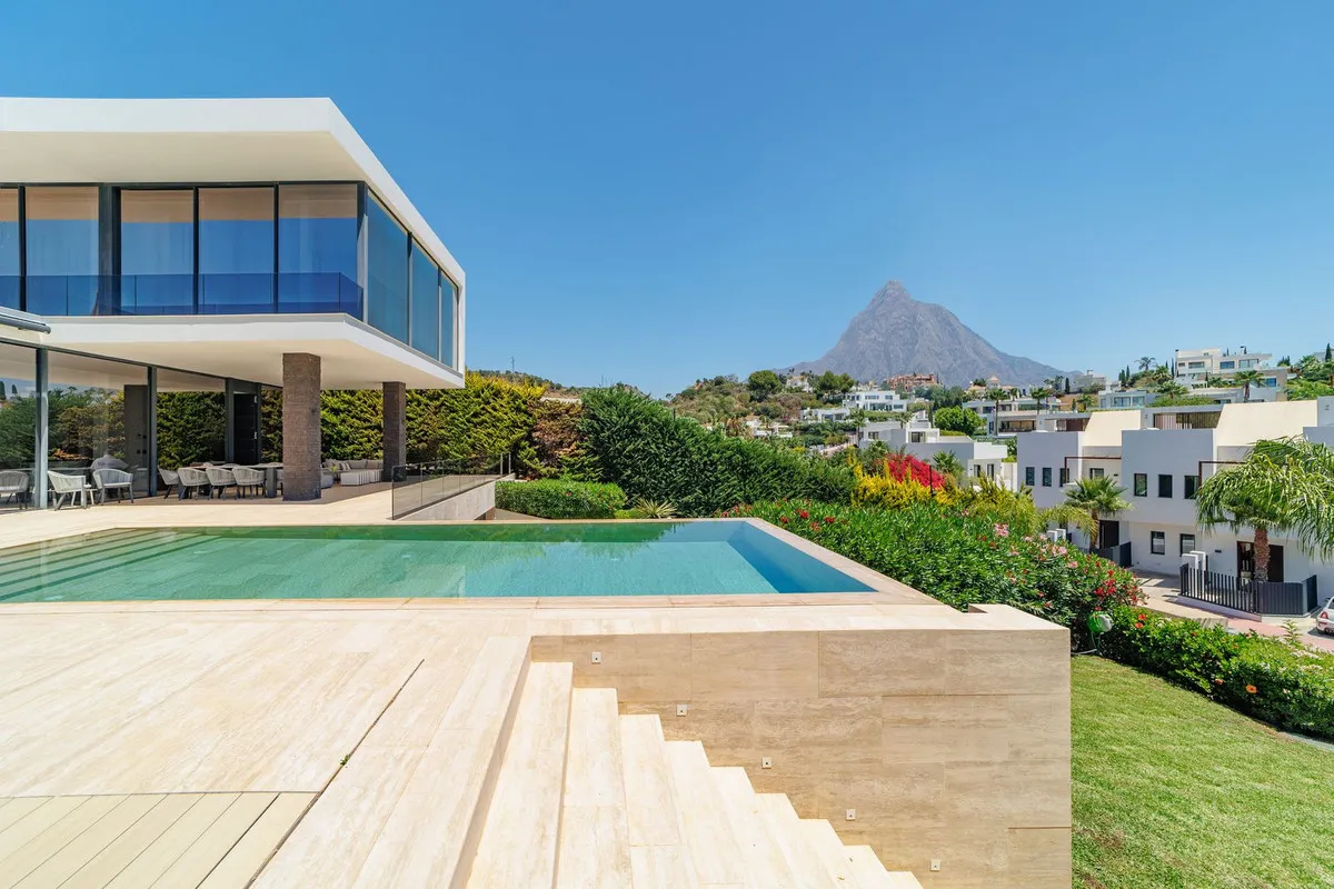 07555154-edf0-455a-be0f-a14573409351