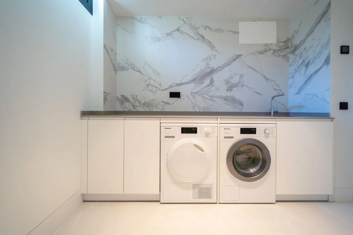 194fa07a-6ed9-4312-b330-7f818a890f5d