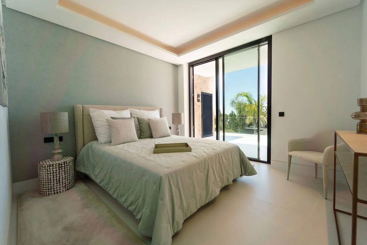 525563bd-53c5-4f47-8a48-8242ce708eed