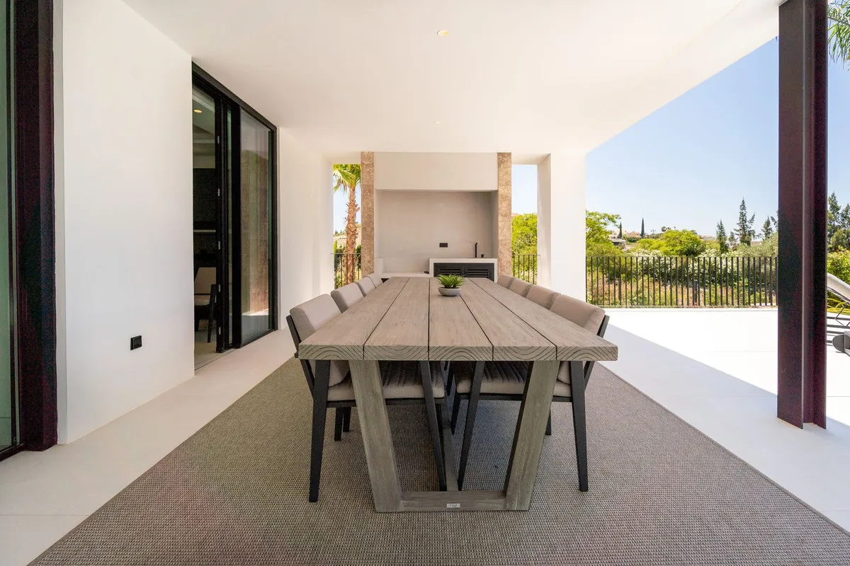 6929e943-f72e-4963-b27c-43bbb35403ce