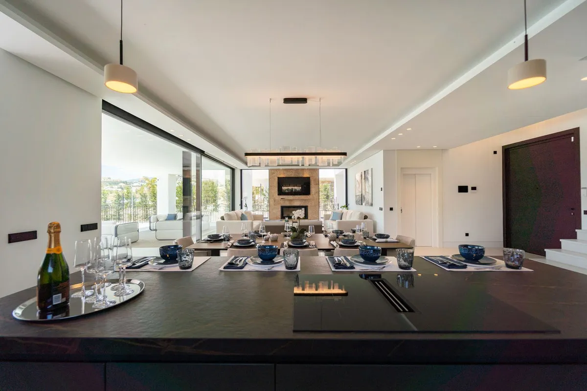 81bf7eac-1661-4cf6-bb91-01a644813d37