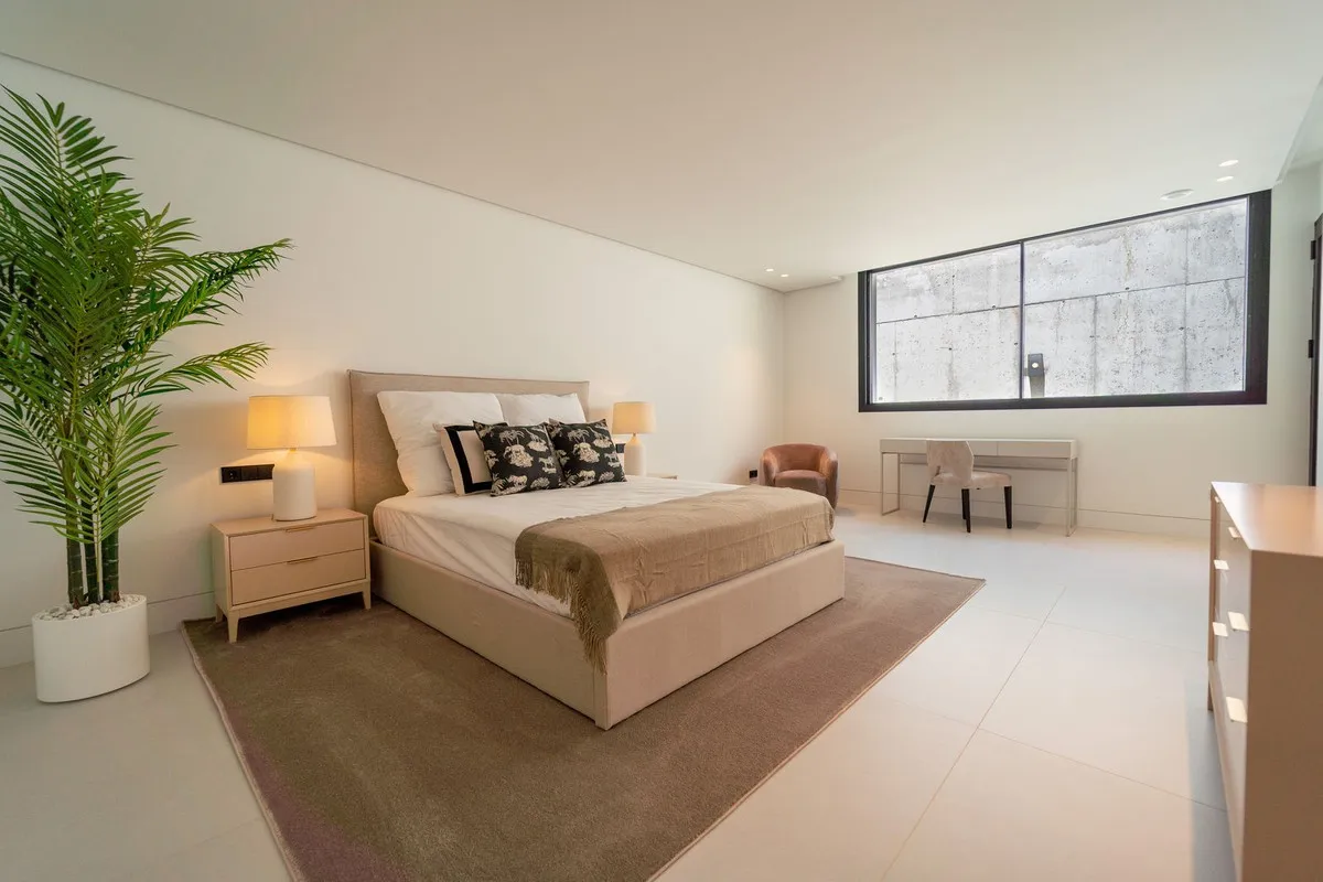 ccf47d77-c487-49bf-b9e5-e7c194498ac6