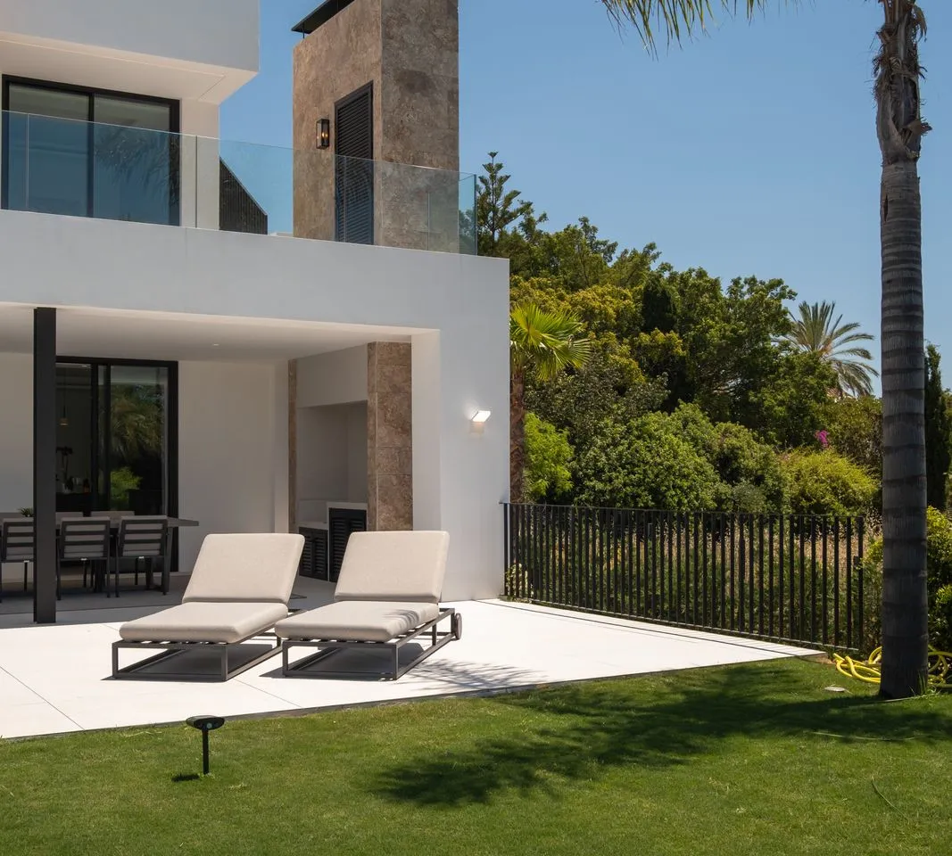 eacd3dca-2d77-4191-b7a1-737620e8cd8a