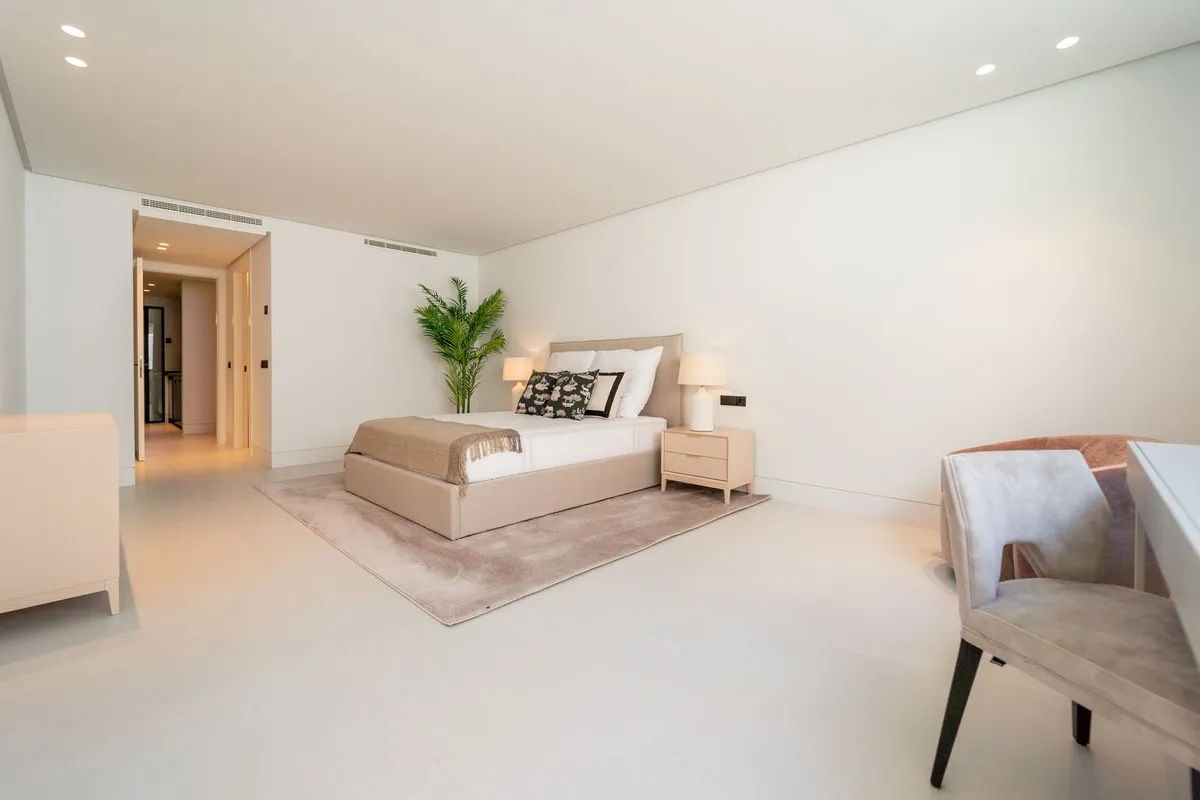 fa071ff9-7857-4c71-9bd1-520d678889cd