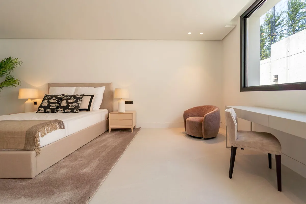 fcc065d2-7a41-4821-b03b-f38a92831474