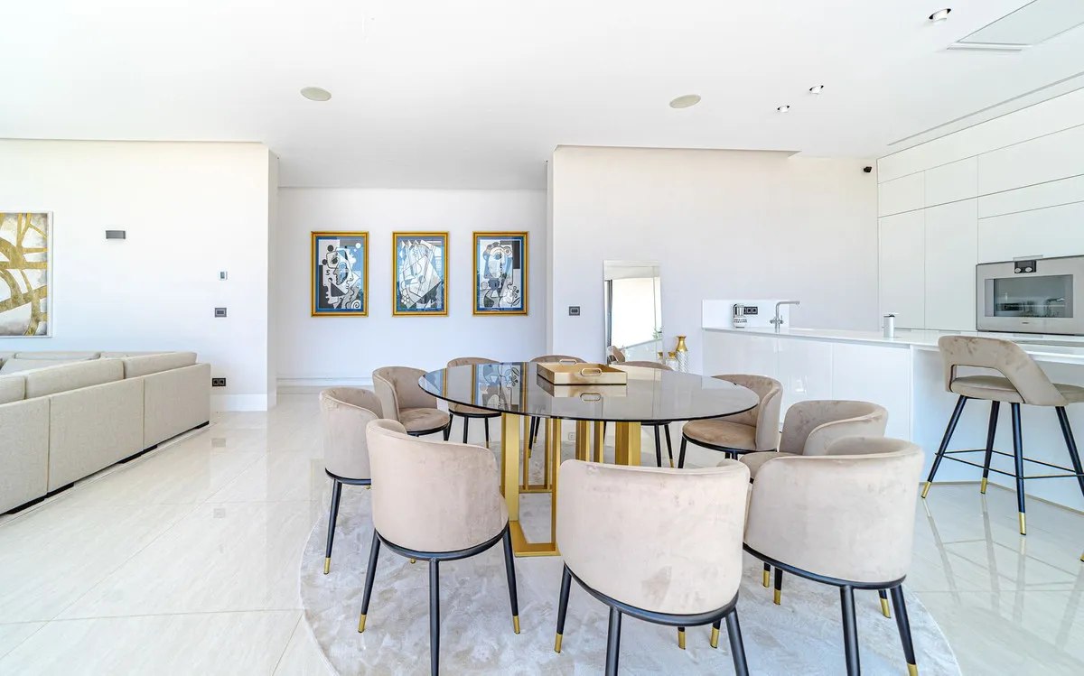 0c5ebbf8-49ff-42b1-b3c1-fbb72a8fe141