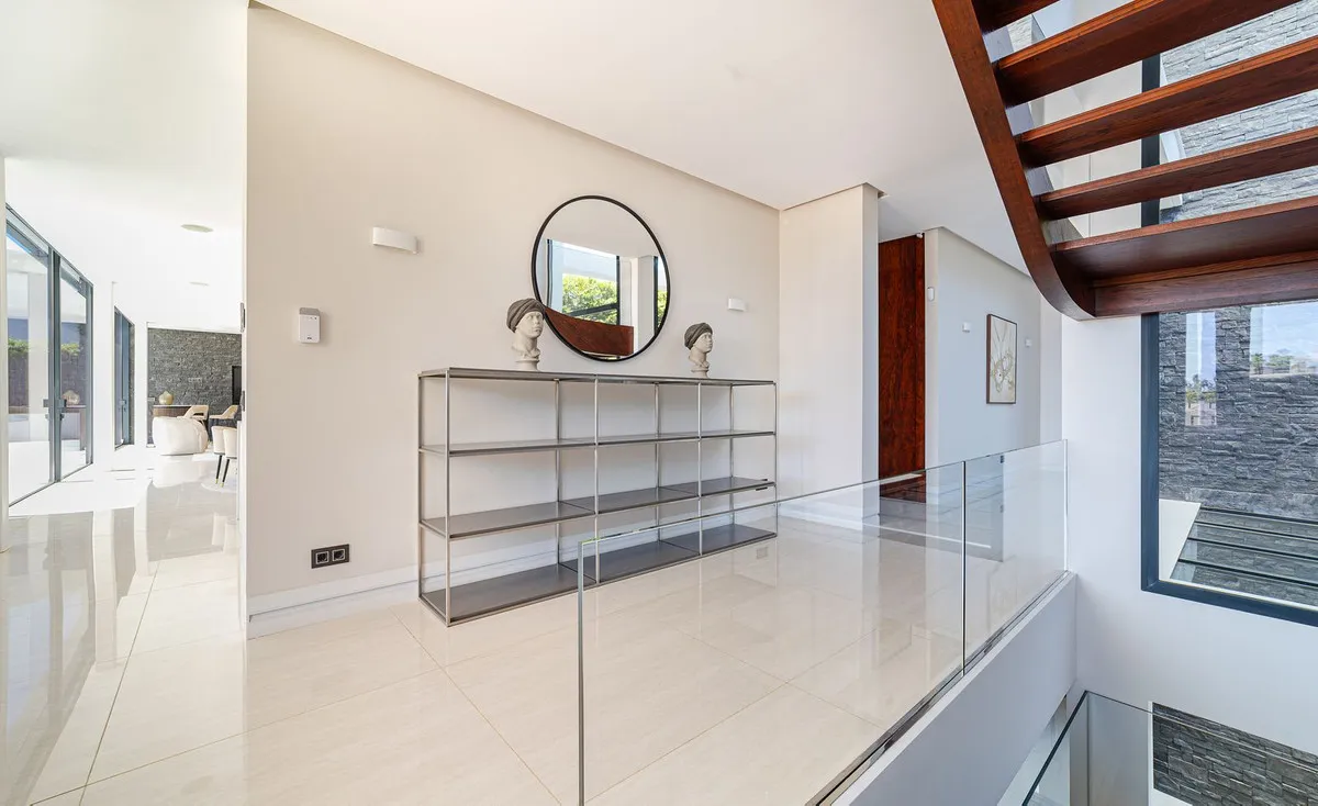 844db07b-c935-4131-9f43-62e0a52f689b