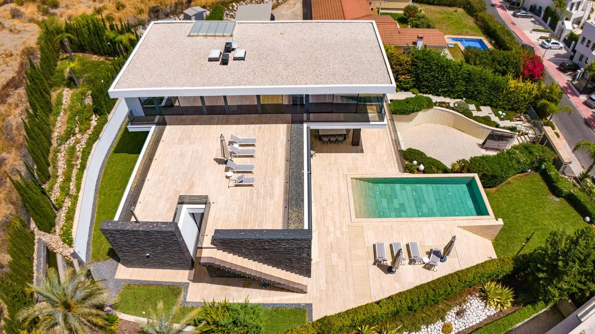 c60d7985-4f0c-46db-914a-f1ca94ada50a